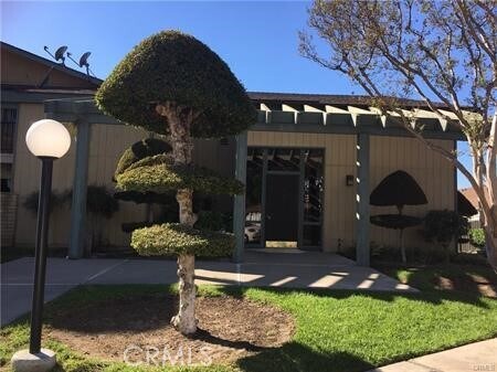 Building Photo - 278 N Wilshire Ave