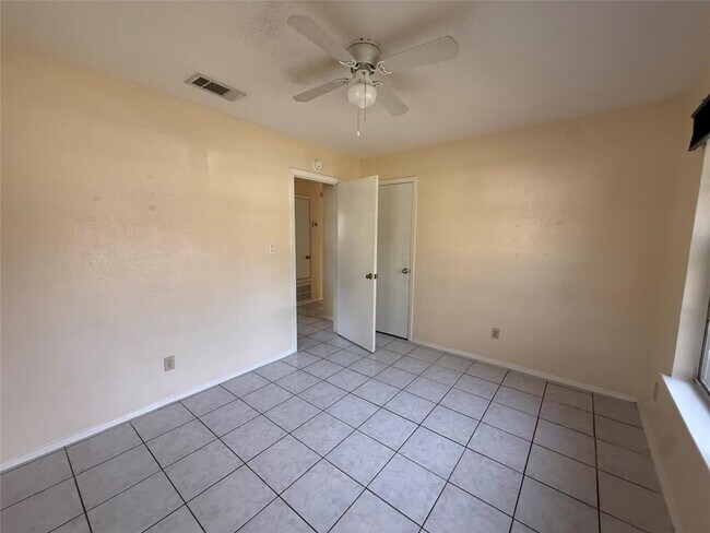 Building Photo - 1312 Dartmouth Ave