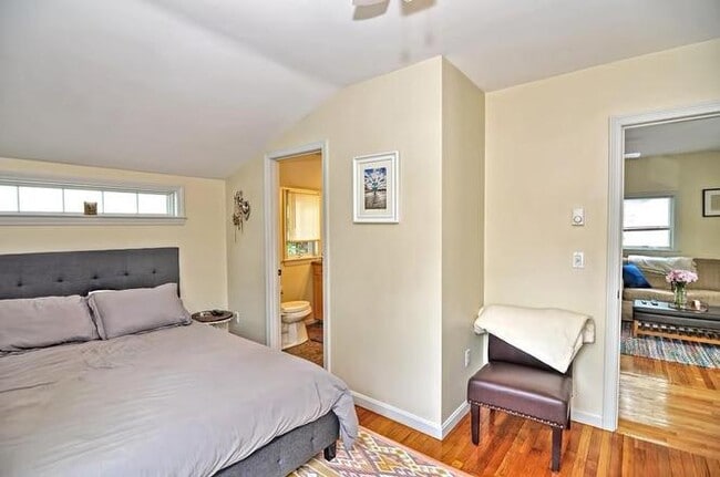 Building Photo - 12 Fisher St