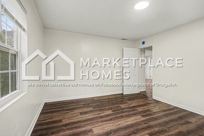 Building Photo - 5799 Redan Rd