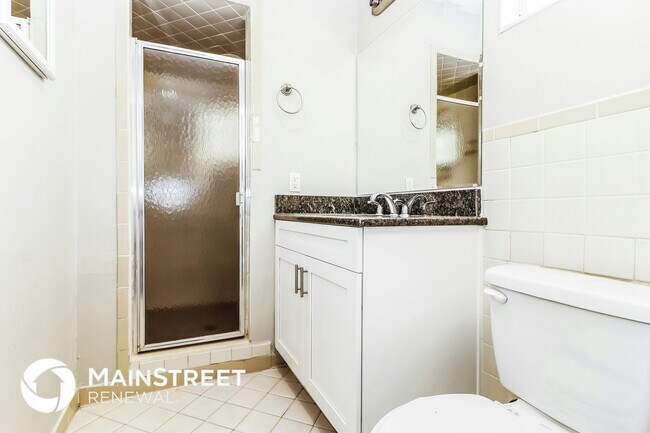 Building Photo - 5822 Elena Dr