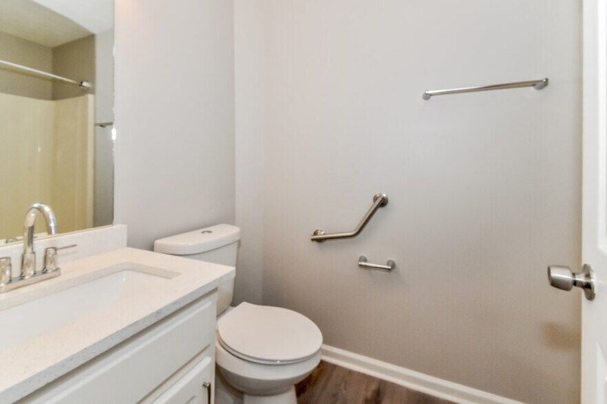 Building Photo - 11752 Spring Lake Way