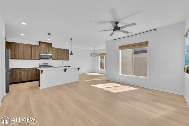 Building Photo - Bright 4-Bed, 2.5-Bath Home in Fallbrook’s Citro Community