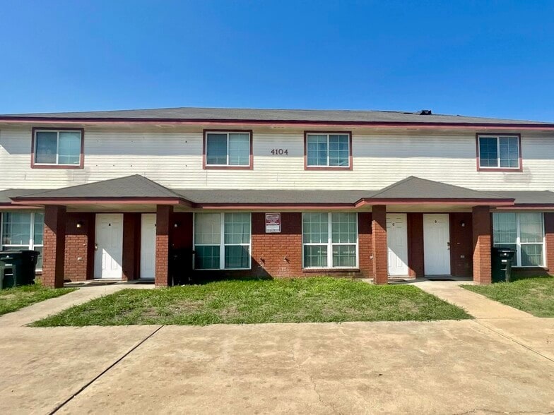 Elevation 2 - 4104 Terri Linn