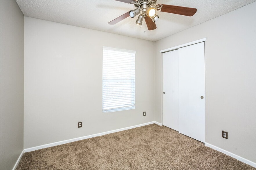 Building Photo - 14428 Black Farm Dr