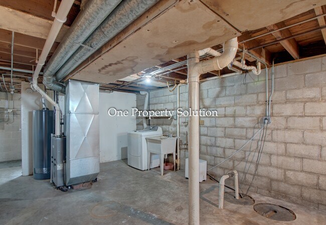 Building Photo - 1209 Logan St