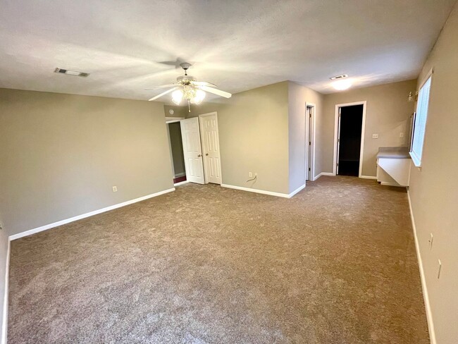 Building Photo - 3/2 for Rent in Ridgeland! Trace Ridge Sub...