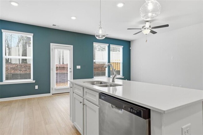 Building Photo - 208 Filer Dr