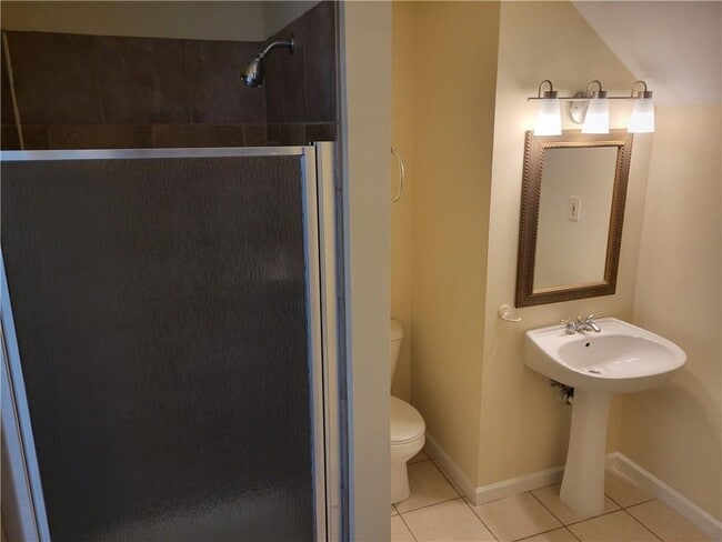 Building Photo - 1373 Camden Walk