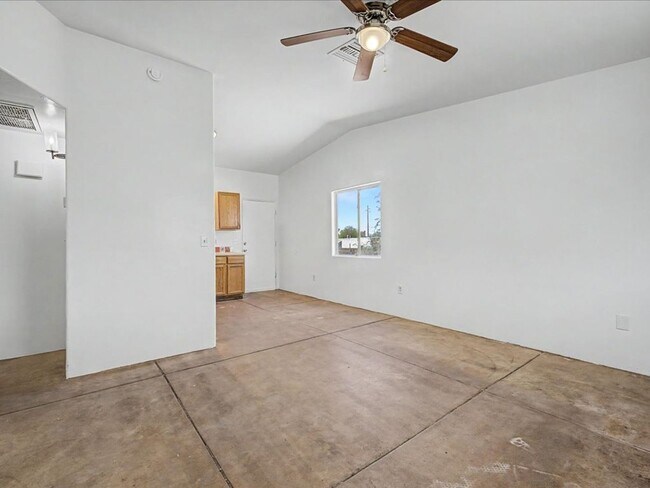 Building Photo - 81 E Laguna St