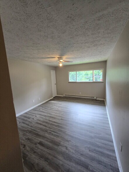 Building Photo - 3047 Simpson Rd