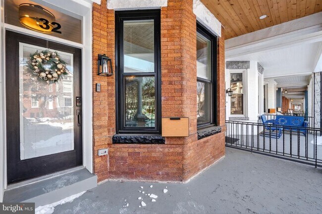 Building Photo - 32 Adams St NW