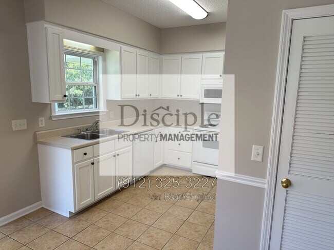 Building Photo - 29 Brisbon Hall Ln