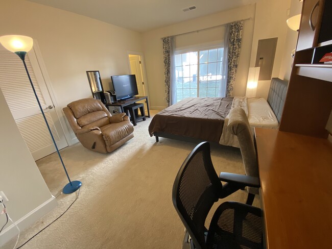 Ground Level Bedroom - 6002 Camerons Ferry Dr
