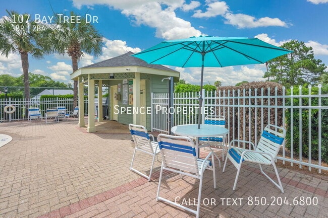 Building Photo - 107 Bay Tree Dr