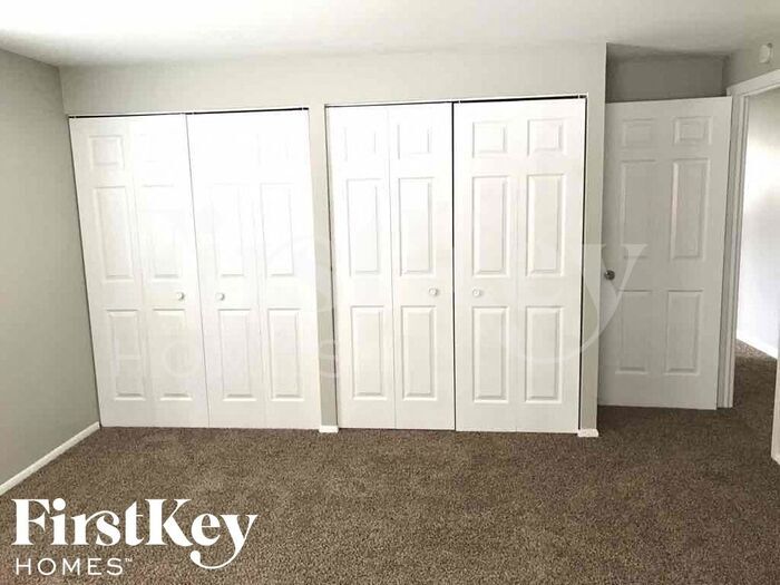 Building Photo - 10153 Lawnhaven Dr