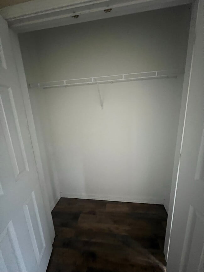 Building Photo - 1625 Martin Bluff Rd