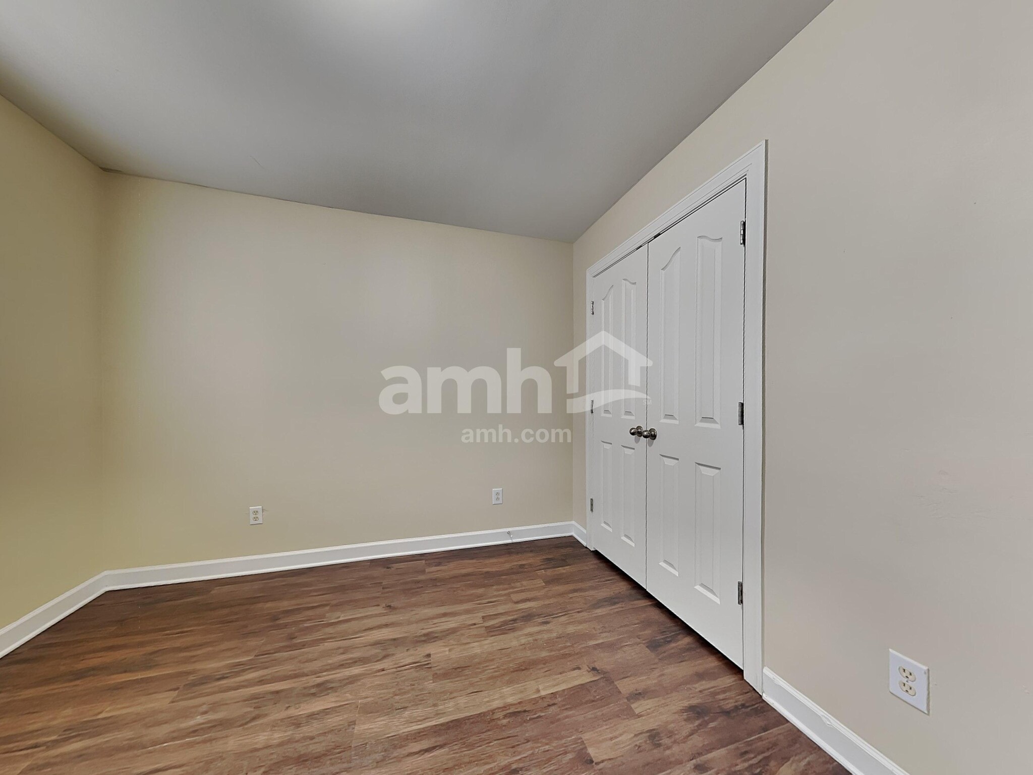 Building Photo - 2849 Watercrest Dr NW