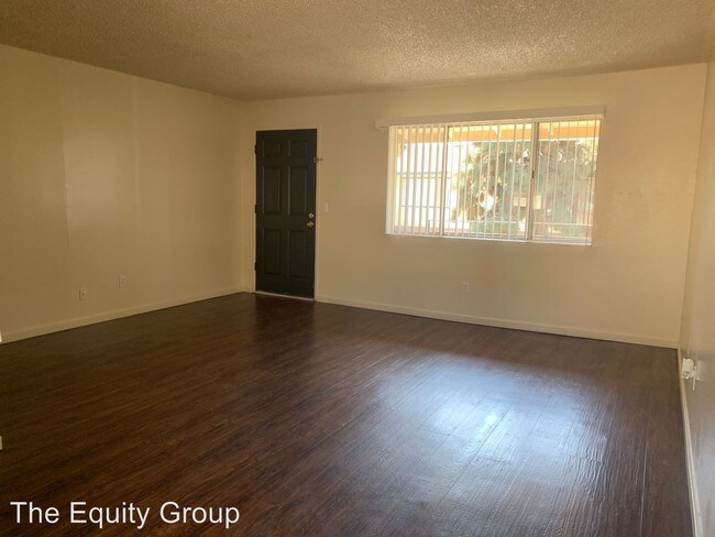 Building Photo - 615 S Demaree St