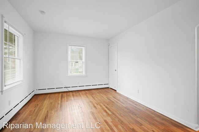 Building Photo - 2 br, 1 bath House - 22063 Cushing Ave