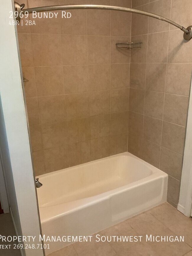 Building Photo - 2969 Bundy Rd