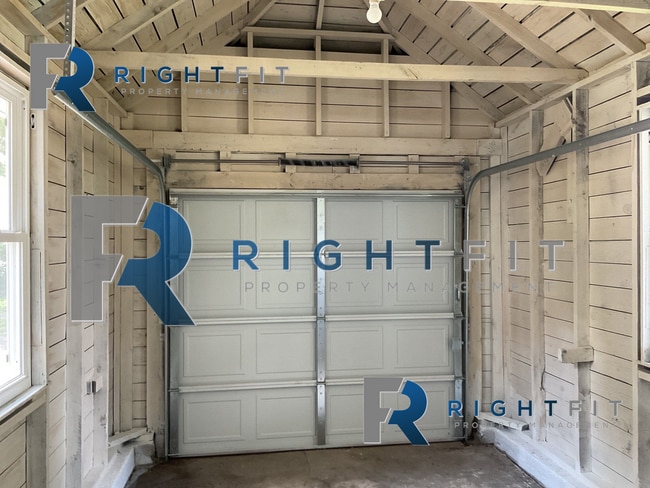 Building Photo - Drop A Pin, You're Home!