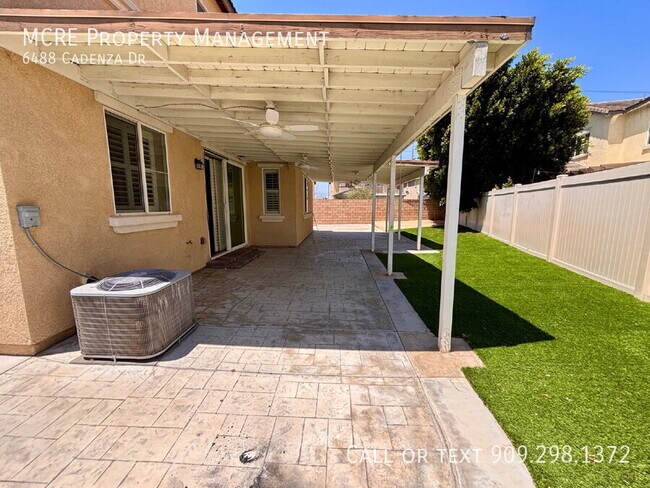 Building Photo - 6488 Cadenza Dr
