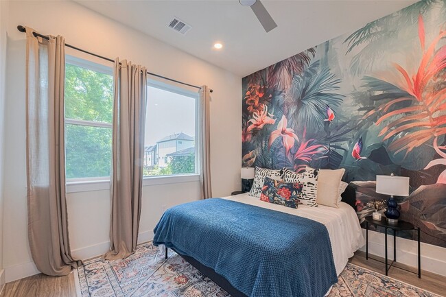 Building Photo - 2909 Nagle St