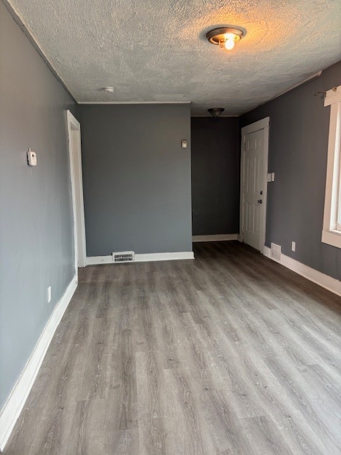 Building Photo - 14461 Lappin St