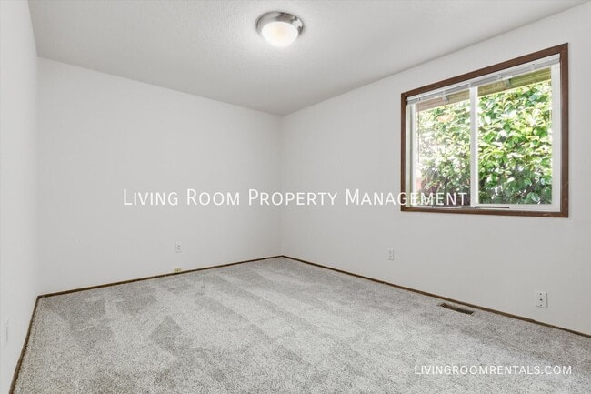 Building Photo - 2114 SE 92nd Ave