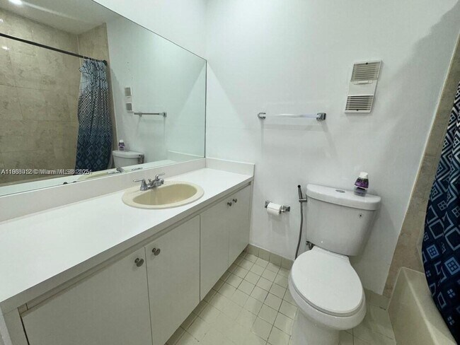 Building Photo - 7510 SW 152nd Ave