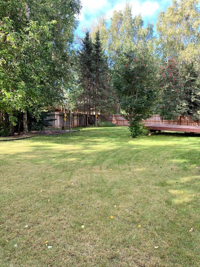 Building Photo - Oceanview 3BR 2.5BA | HUGE GARAGE | Washer & Dryer  | Dogs OK! >>> AVAILABLE NOW!