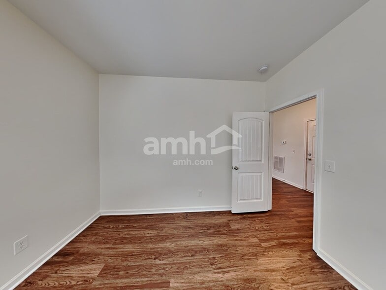 Building Photo - 82 Torero Trail