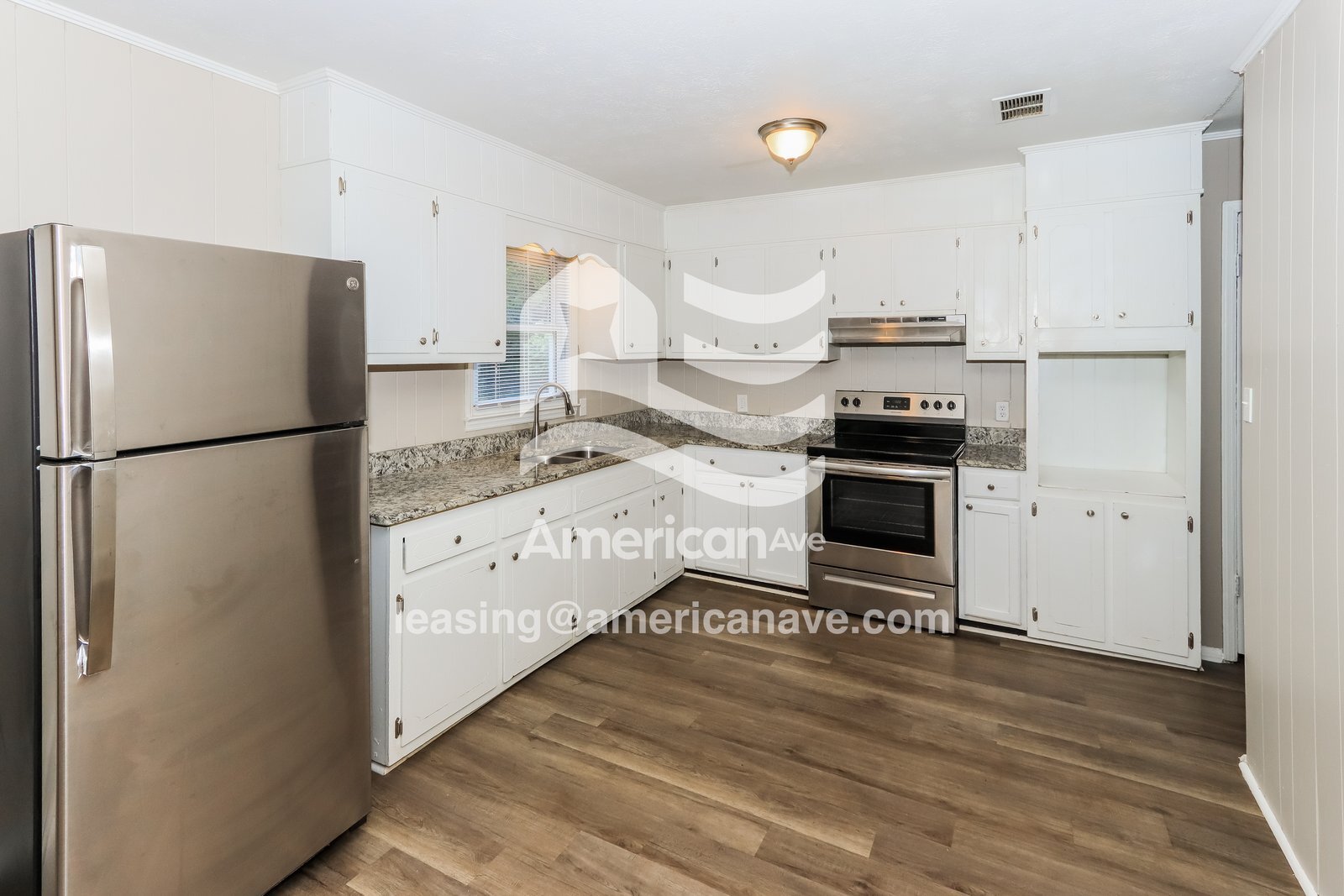 Building Photo - 4582 Shadow Lawn Dr