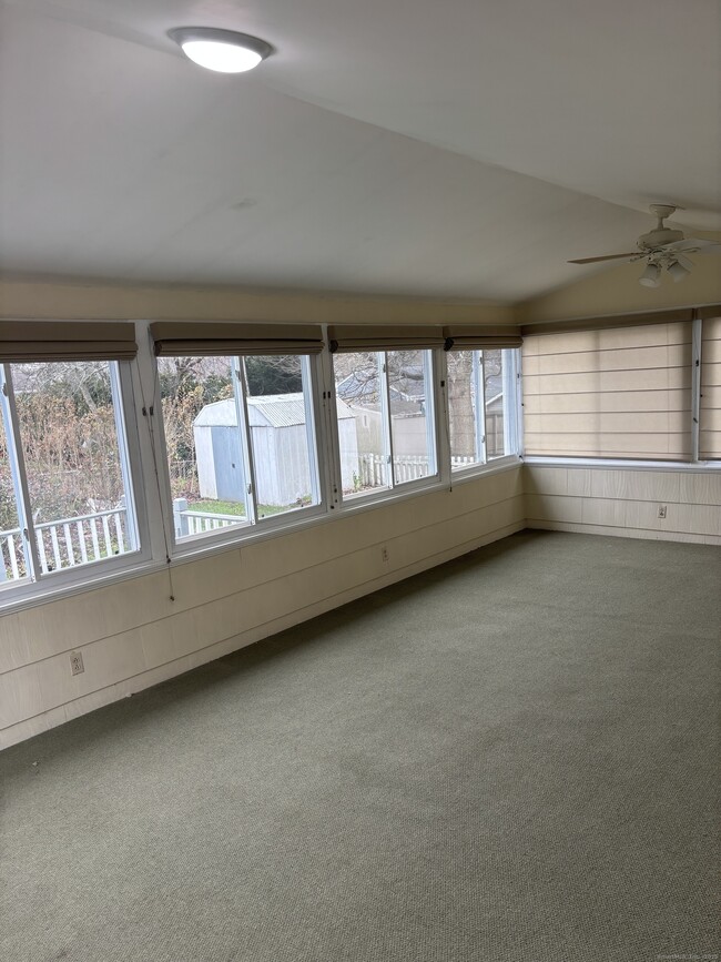 Building Photo - 125 Douglas St