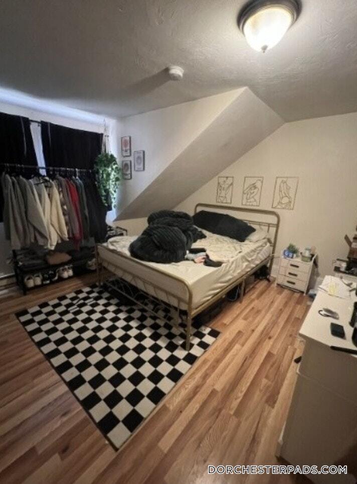 Building Photo - 4 Sexton Ct