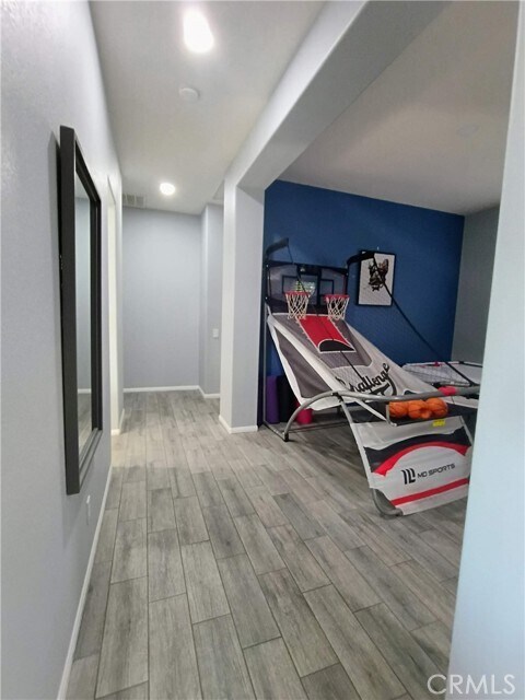 Building Photo - 13581 Mountain Top Dr