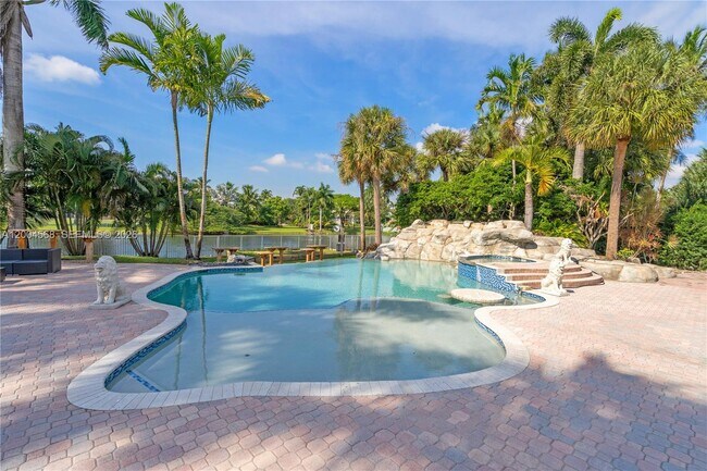 Building Photo - 2161 SW 131st Terrace