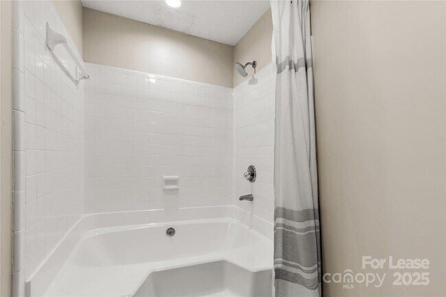 Building Photo - 7205 Winery Ln