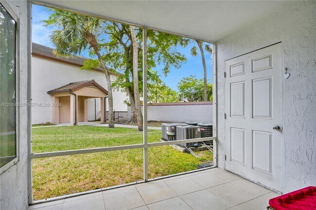 Building Photo - 13946 SW 91st Terrace
