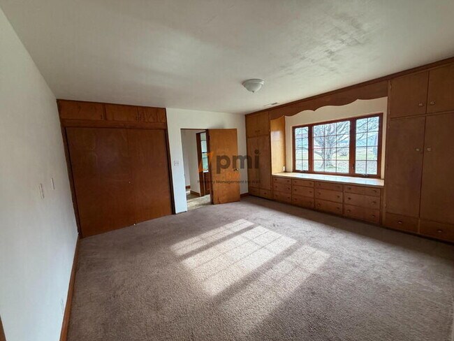 Building Photo - 13403 223rd Ave