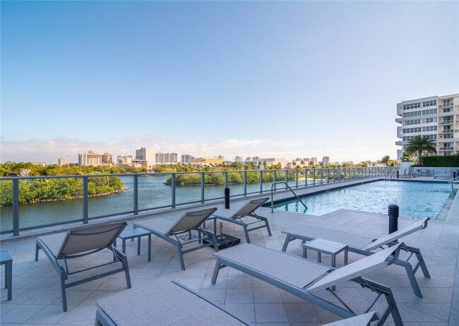 Building Photo - 1180 N Federal Hwy