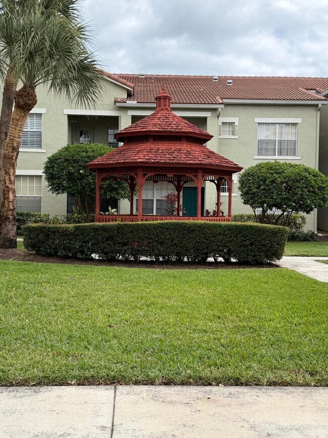 Building Photo - 1910 Belmont Pl