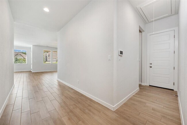 Building Photo - 212 Panzano Dr