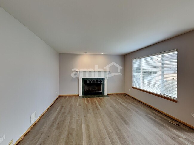 Building Photo - 39234 N Ogden Ln