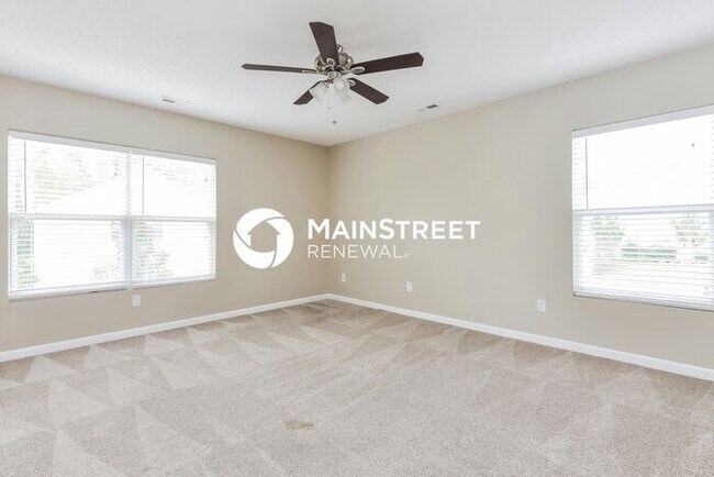 Building Photo - 3 Bedroom Pet-Friendly Home in Raleigh, NC with Main Street Renewal