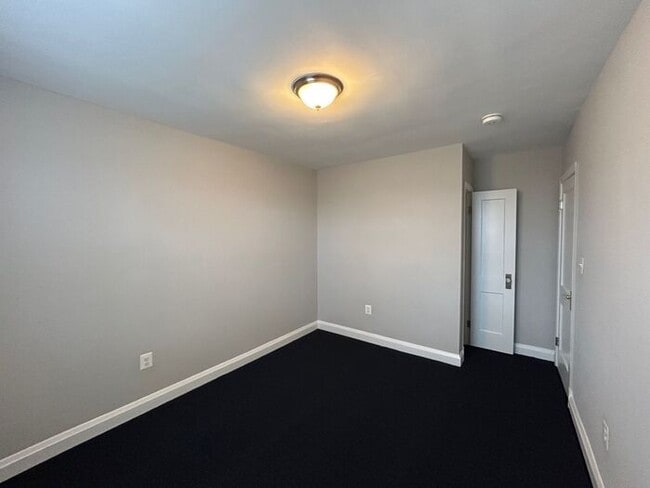 Building Photo - 3 Bedroom County Home - Opportunity Area