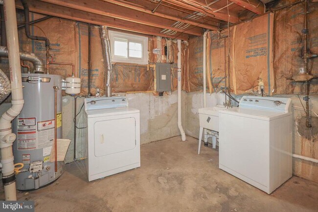 Building Photo - 8812 Alliston Hollow Way