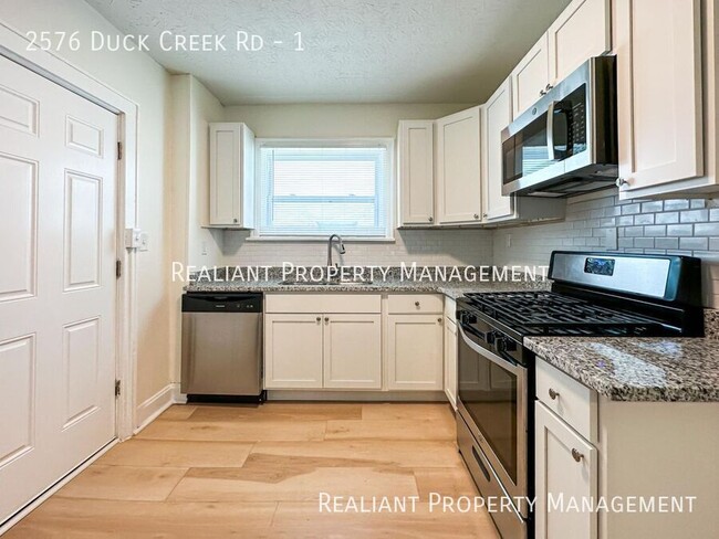 Building Photo - 2576 Duck Creek Rd