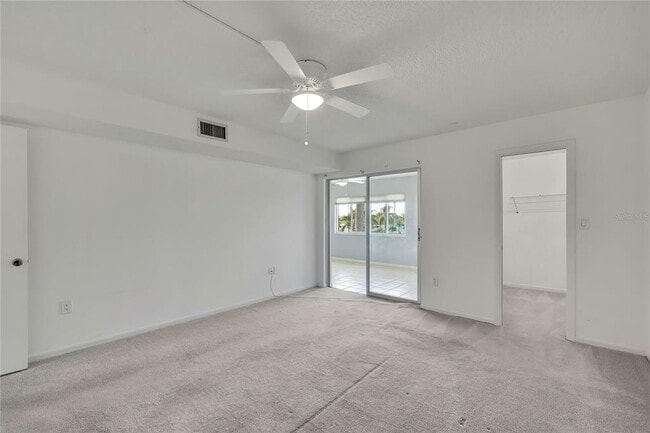 Building Photo - 4452 Garnet Dr